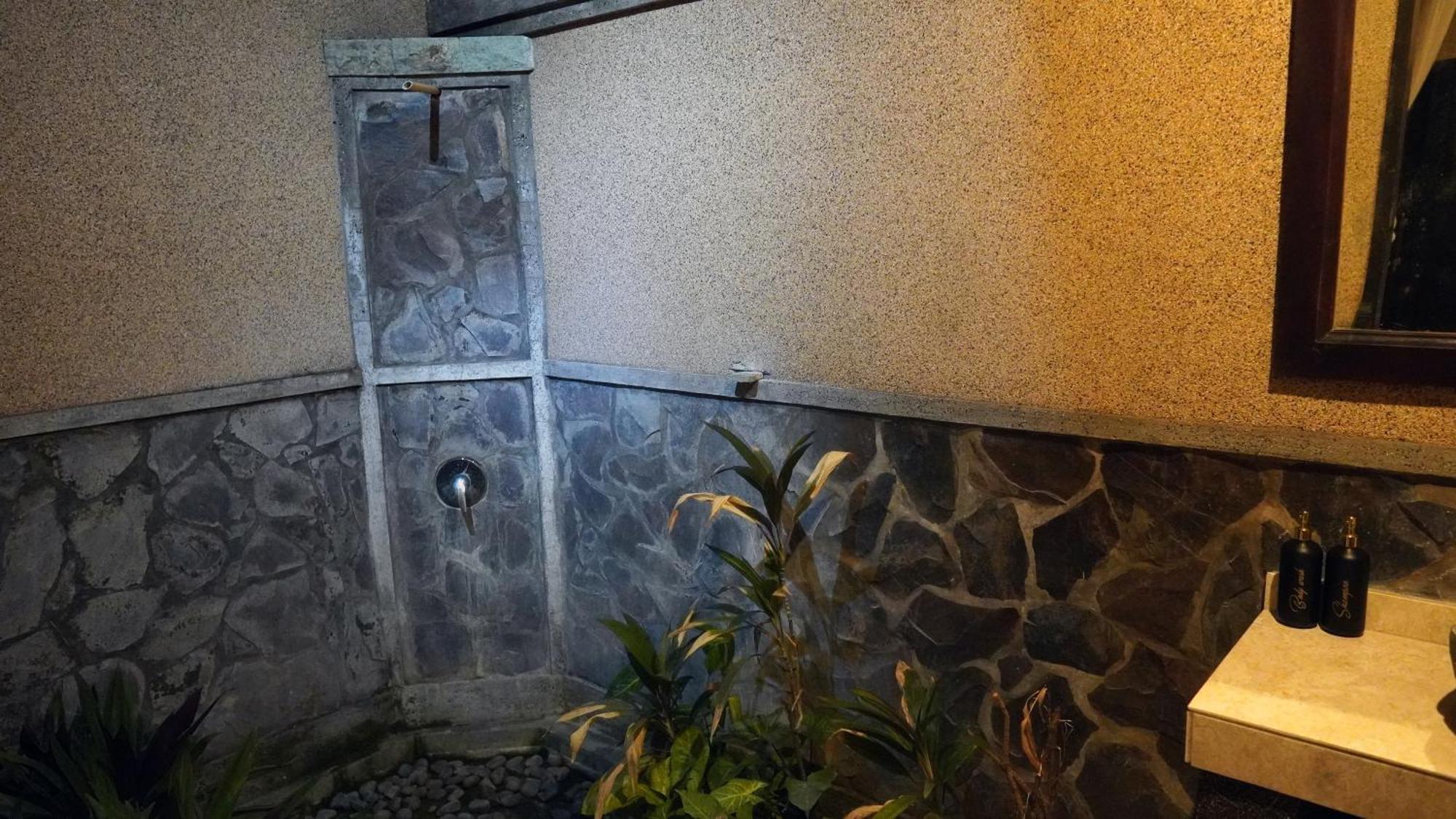 Oma In Pemuteran Bali Apartment Exterior foto