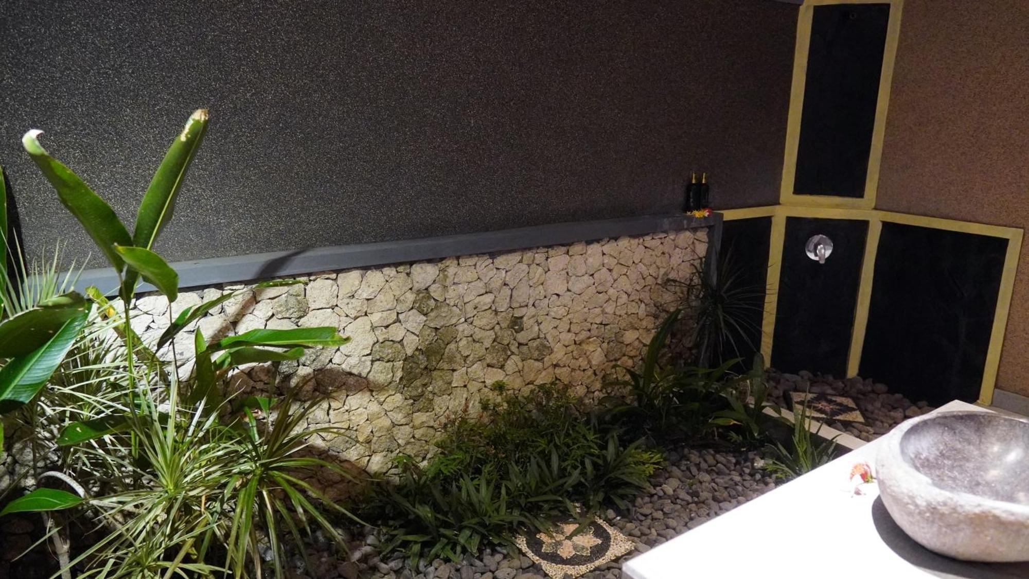 Oma In Pemuteran Bali Apartment Exterior foto