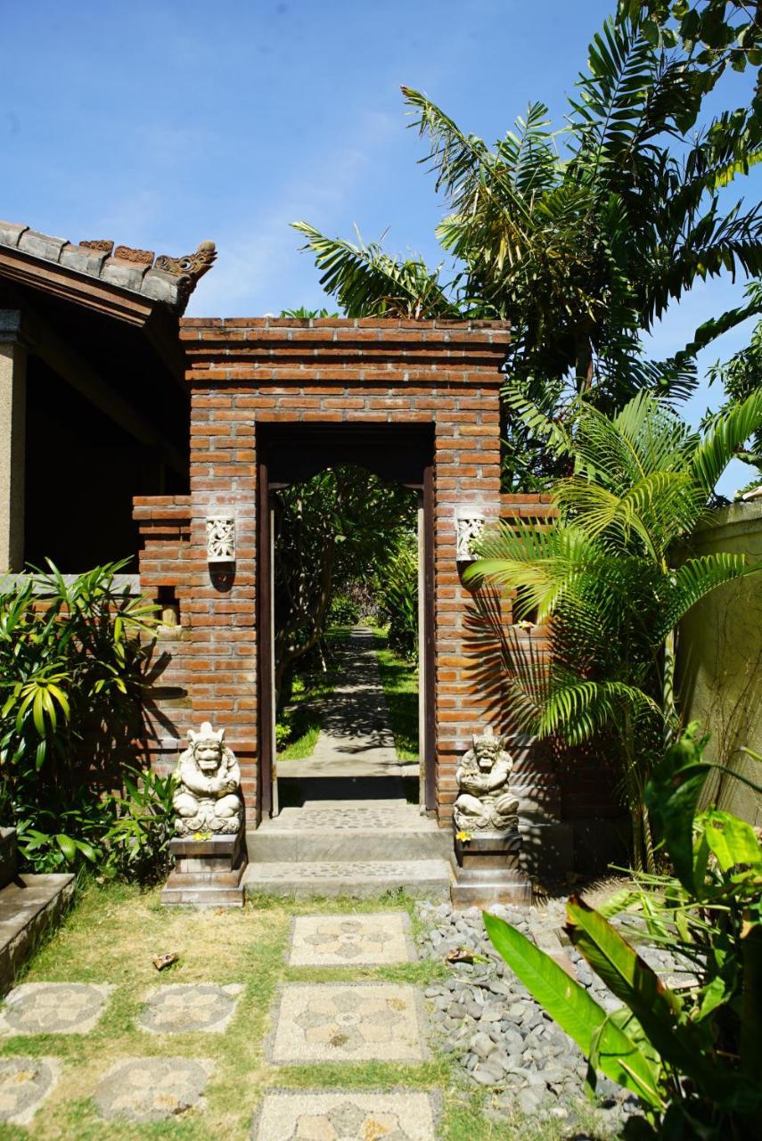 Oma In Pemuteran Bali Apartment Exterior foto